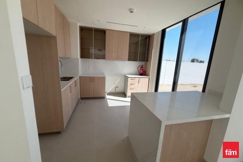Villa in Dubai 4 bedrooms, 545.2 sq.m. № 112040 - photo 10