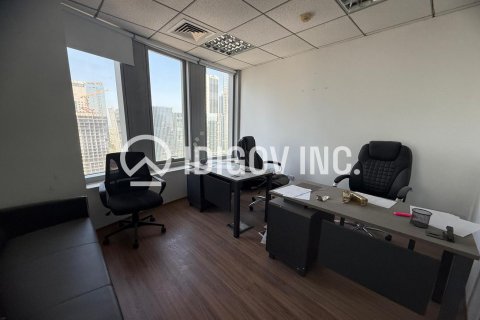 Снять в аренду офис в Бизнес-Бэе, Дубай: 71м², № 38184 - фото 11
