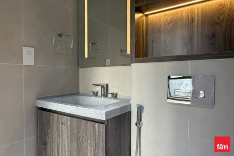 Apartment in Business Bay, Dubai 2 bedrooms, 108.8 sq.m. № 109131 - photo 13