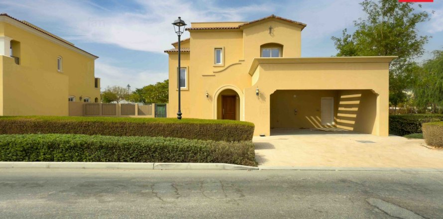 Villa en Dubai, 4 dormitorios, 510 m², № 53316
