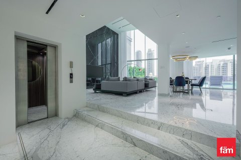 Villa in Dubai Marina, Dubai 4 bedrooms, 413.1 sq.m. № 53324 - photo 18