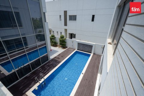 Villa in Dubai 5 bedrooms, 803.2 sq.m. № 53323 - photo 1