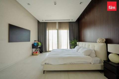 Villa in Dubai 5 bedrooms, 803.2 sq.m. № 53323 - photo 12