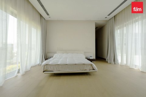 Villa in Dubai 5 bedrooms, 803.2 sq.m. № 53323 - photo 14