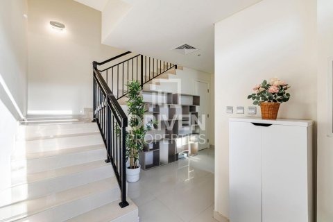 Townhouse in DAMAC Hills (Akoya by DAMAC), Dubai 3 bedrooms, 175 sq.m. № 19583 - photo 17