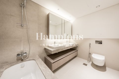 Apartment in The Grand, Dubai Creek Harbour (The Lagoons), Dubai 2 bedrooms, 120.09942422 sq.m. № 105658 - photo 8