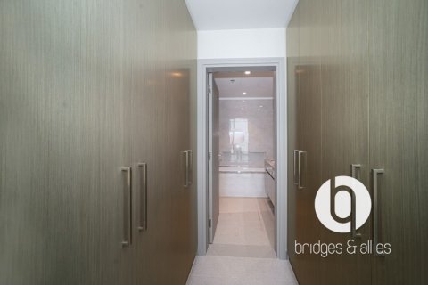 Apartment in Downtown Dubai (Downtown Burj Dubai), Dubai 2 bedrooms, 103 sq.m. № 101472 - photo 21