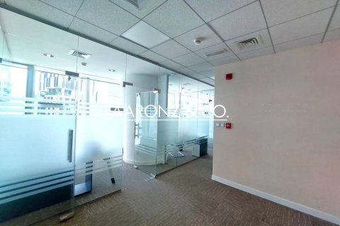 Oficina en Business Bay, Dubai, 76 m², № 83800 - foto 11