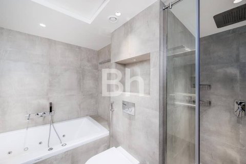 Apartment in Downtown Dubai (Downtown Burj Dubai), Dubai 2 bedrooms, 184 sq.m. № 21092 - photo 12