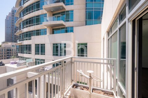 Apartment in Downtown Dubai (Downtown Burj Dubai), Dubai 2 bedrooms, 184 sq.m. № 21092 - photo 17