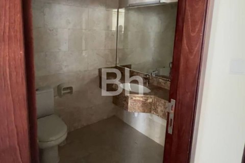 Apartment in Business Bay, Dubai 2 bedrooms, 147 sq.m. № 24051 - photo 10