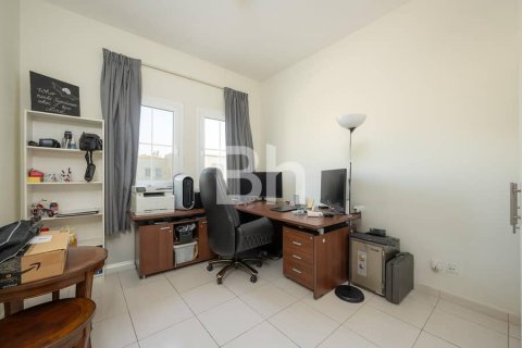 Villa en The Springs, Dubai, 3 dormitorios, 238 m², № 21888 - foto 16
