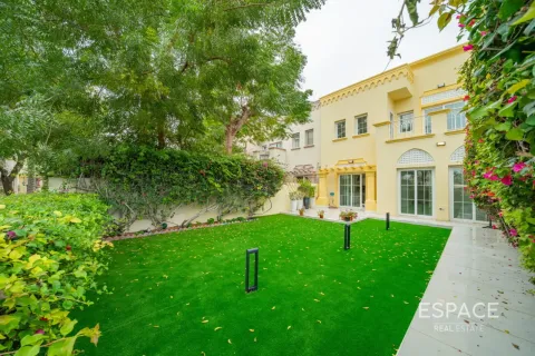 Villa à The Springs, Dubai, 3 chambres, 237 m², № 122919