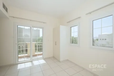 Villa in Springs 11, The Springs, Dubai 2 bedrooms, 167 sq.m. № 122916 - photo 6