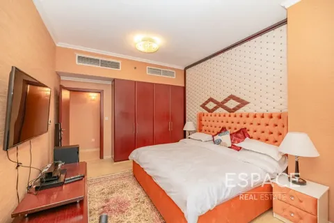 Apartment in Jumeirah Beach Residence, Dubai 2 bedrooms, 123 sq.m. № 122915 - photo 8
