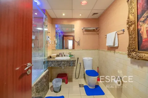Apartment in Jumeirah Beach Residence, Dubai 2 bedrooms, 123 sq.m. № 122915 - photo 12