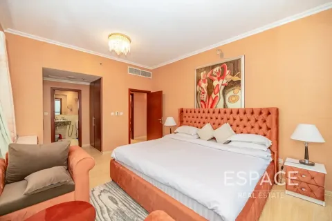 Apartment in Jumeirah Beach Residence, Dubai 2 bedrooms, 123 sq.m. № 122915 - photo 11
