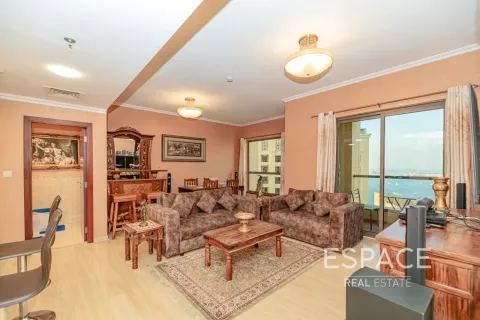 Квартира в Джумейра Бич Резиденс, Дубай, 2 спальни, 123м², № 122915
