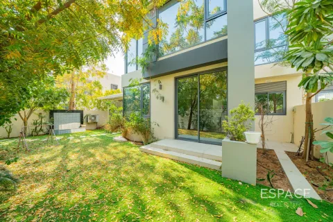 Villa in Dubai Hills Estate, Dubai 4 bedrooms, 340 sq.m. № 122917 - photo 16