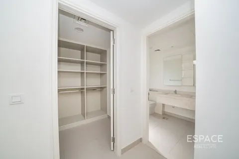 Villa in Dubai Hills Estate, Dubai 4 bedrooms, 340 sq.m. № 122917 - photo 9