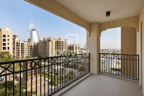 Apartamento en Umm Suqeim 3, Umm Suqeim, Dubai, 4 dormitorios, 273.41 m², № 126171