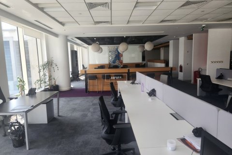 Снять в аренду офис в Даунтаун Дубай (Даунтаун Бурдж Дубай), Дубай: 539.2м², № 49666 - фото 11