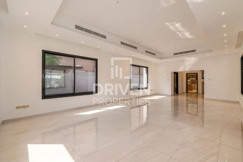 Villa in Umm Suqeim 3, Umm Suqeim, Dubai 5 bedrooms, 743 sq.m. № 19218 - photo 23