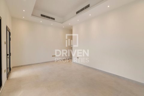 Villa in Umm Suqeim 3, Umm Suqeim, Dubai 5 bedrooms, 743 sq.m. № 19218 - photo 11