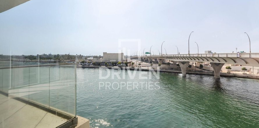 Apartment in Al Wasl, Dubai 2 bedrooms, 150 sq.m. № 19207