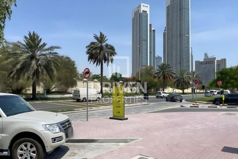 Apartment in DIFC, Dubai 1 bedroom, 82.78 sq.m. № 128100 - photo 11