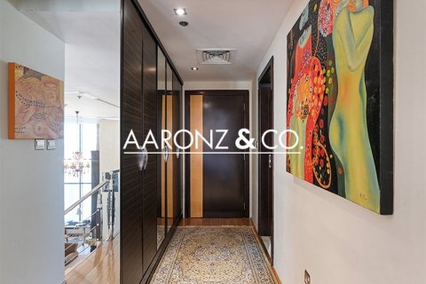 Apartamento en Jumeirah Beach Residence, Dubai, 1 dormitorio, 148.9 m², № 78322 - foto 6