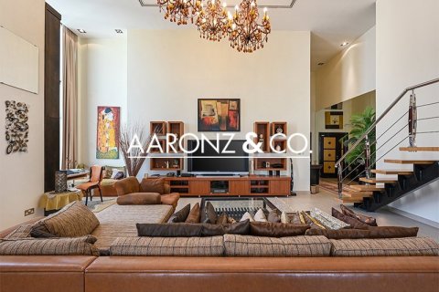 Apartamento en Jumeirah Beach Residence, Dubai, 1 dormitorio, 148.9 m², № 78322 - foto 1