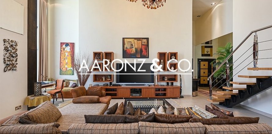 Apartamento en Jumeirah Beach Residence, Dubai, 1 dormitorio, 148.9 m², № 78322