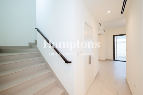 Снять в аренду таунхаус в Dubai South (Dubai World Central), Дубай: 3 спальни, 140.56223900м², № 83374 - фото 1