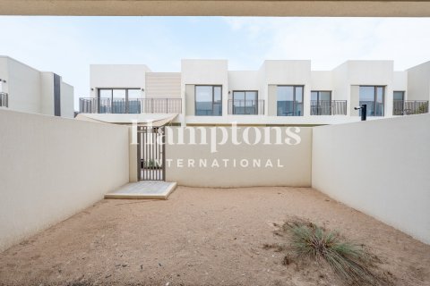 Снять в аренду таунхаус в Dubai South (Dubai World Central), Дубай: 3 спальни, 140.56223900м², № 83374 - фото 13