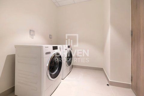 Townhouse in District One, Mohammed Bin Rashid City, Dubai 4 bedrooms, 294.04 sq.m. № 135584 - photo 11