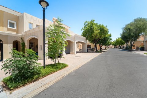 Adosado en Discovery Gardens, Dubai, 3 dormitorios, 238 m², № 120486 - foto 20