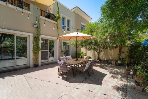 Таунхаус в Discovery Gardens, Дубай, 3 спальни, 238м², № 120486