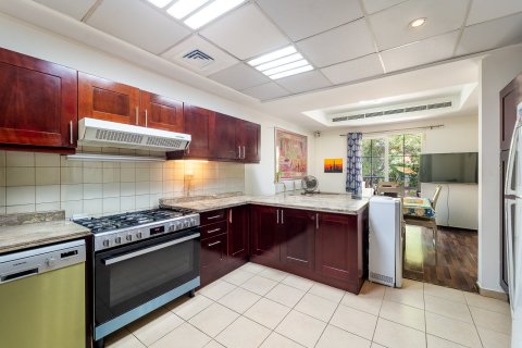 Adosado en Discovery Gardens, Dubai, 3 dormitorios, 238 m², № 120486 - foto 6