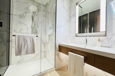 Купить квартиру в Даунтаун Дубай (Даунтаун Бурдж Дубай), Дубай: 2 спальни, 111м², № 98134 - фото 21