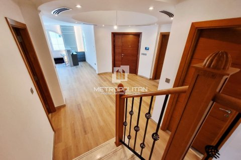 فيلا في Legacy, Jumeirah Park, دبي 5 غرف نوم , 670 م² رقم 72673 - صورة 16