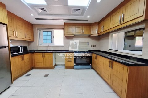 فيلا في Legacy, Jumeirah Park, دبي 5 غرف نوم , 670 م² رقم 72673 - صورة 13