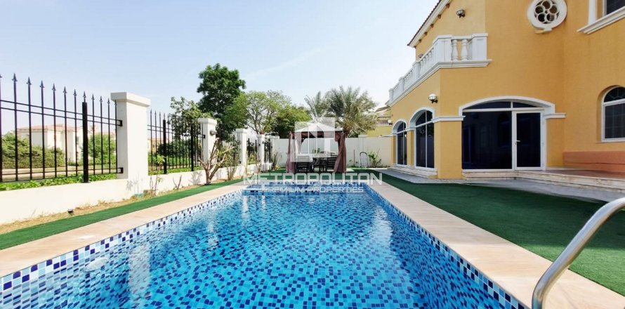 فيلا في Legacy, Jumeirah Park, دبي 5 غرف نوم , 670 م² رقم 72673