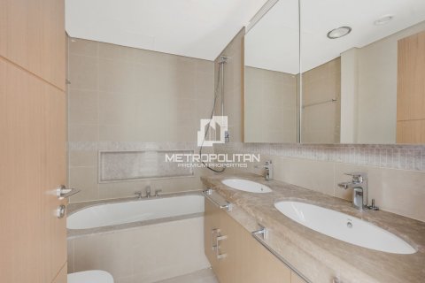Apartamento en Burj Vista, Downtown Dubai (Downtown Burj Dubai), Dubai, 3 dormitorios, 180 m², № 72674 - foto 28