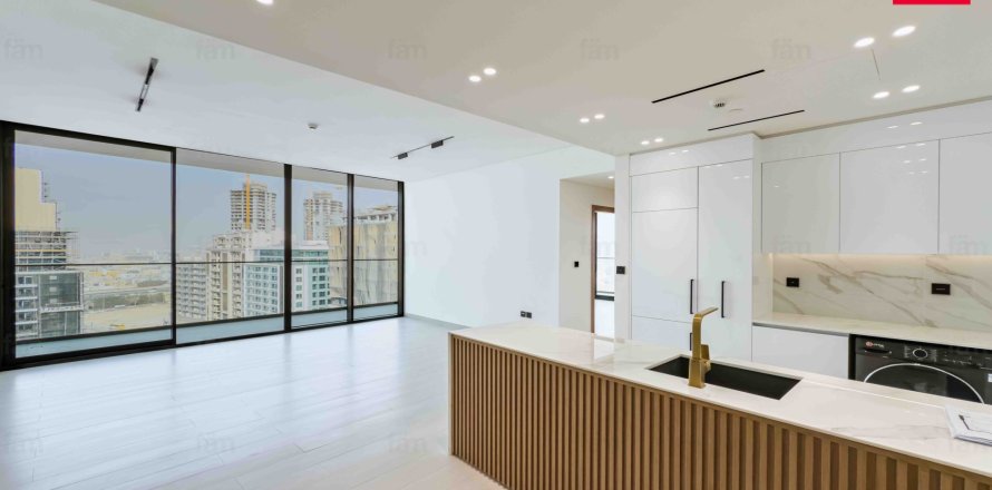 Квартира в Дубае, 2 спальни, 123.6м², № 97694