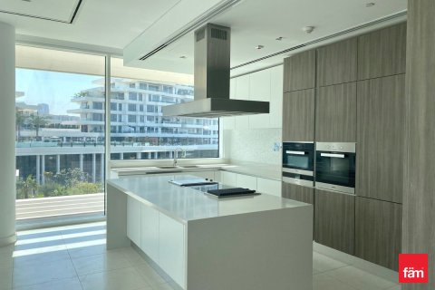 Apartment in Al Barari, Dubai 2 bedrooms, 242 sq.m. № 109291 - photo 3