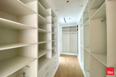 Apartment in Al Barari, Dubai 2 bedrooms, 242 sq.m. № 109291 - photo 18