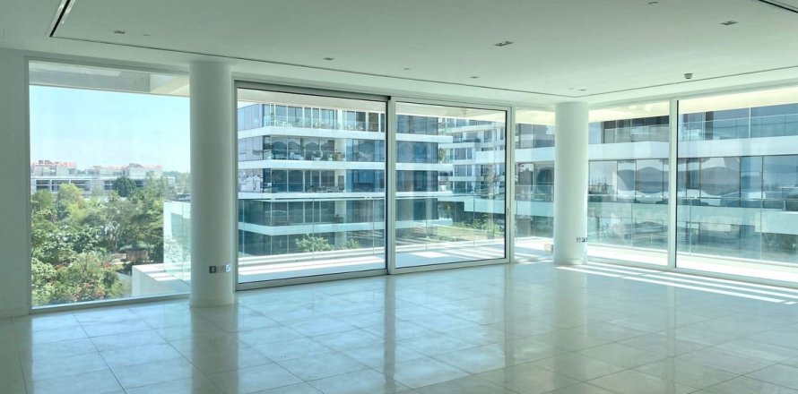 Apartment in Al Barari, Dubai 2 bedrooms, 242 sq.m. № 109291