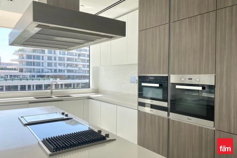 Apartment in Al Barari, Dubai 2 bedrooms, 242 sq.m. № 109291 - photo 23