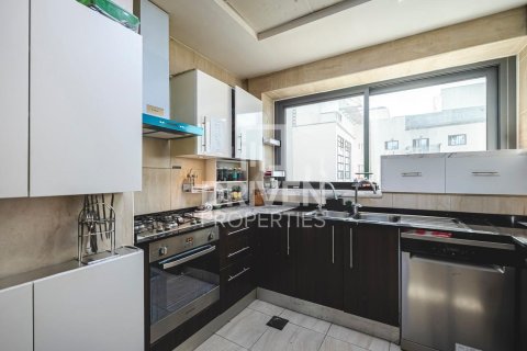 Apartment in Al Furjan, Dubai 2 bedrooms, 121.7 sq.m. № 142795 - photo 6